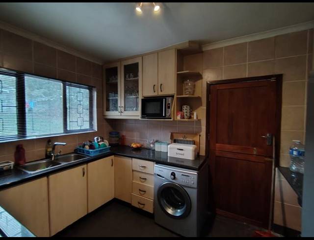 3 BEDROOM HOUSE FOR SALE IN HILLARY